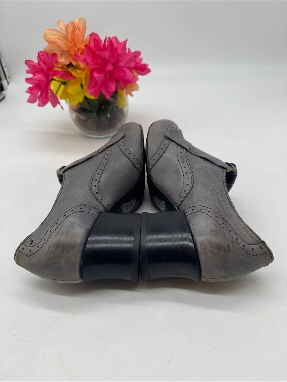 Born Gray Tassel Brogue Low Block Heels Size 8.5 MCH10109G